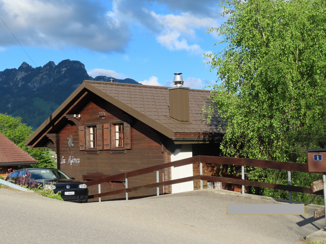 :property_type  à vendre à Fribourg Crésuz
