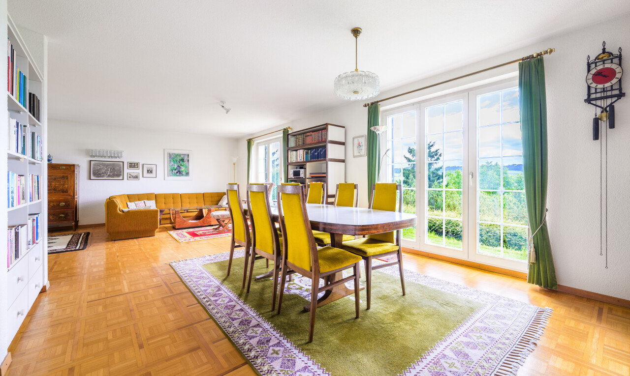 esszimmer mit parquet floor, inside property, natürliches licht, natural light, und gipskartonwand