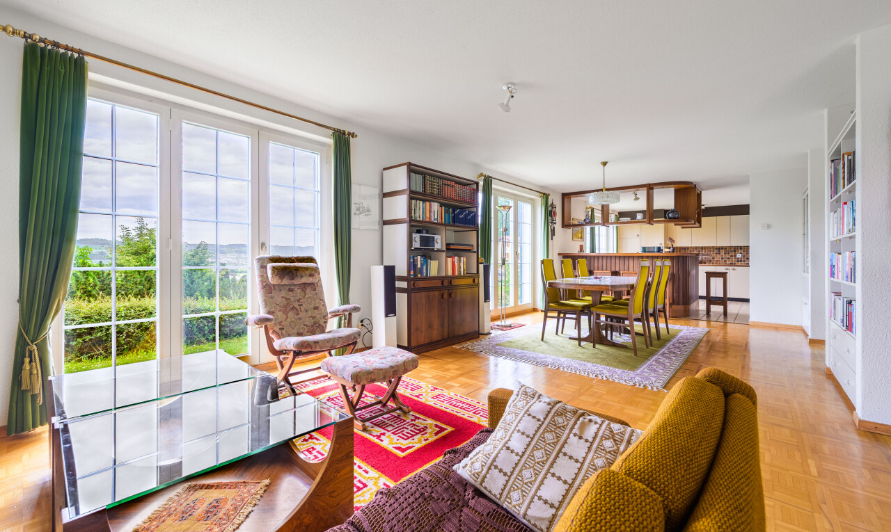 wohn- / esszimmer mit inside property, natürliches licht, natural light, gipskartonwand, und drywall