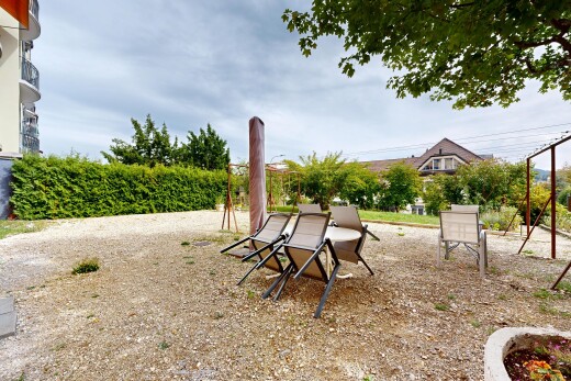 jardin avec from property
