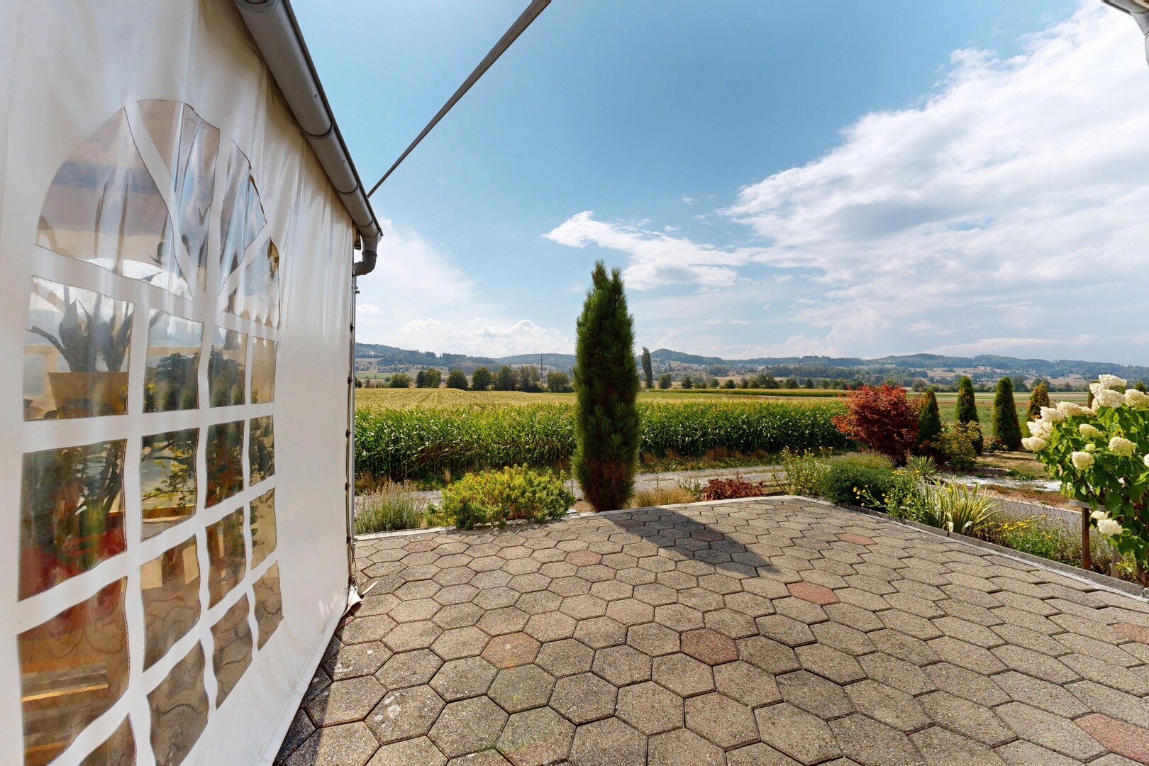 terrasse mit from property, rural view, ländliche aussicht, view focus, und terrasse