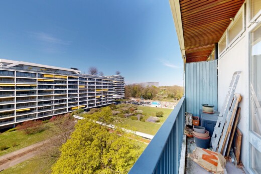 balcon avec balcon, apartment complex view, from property, et day time