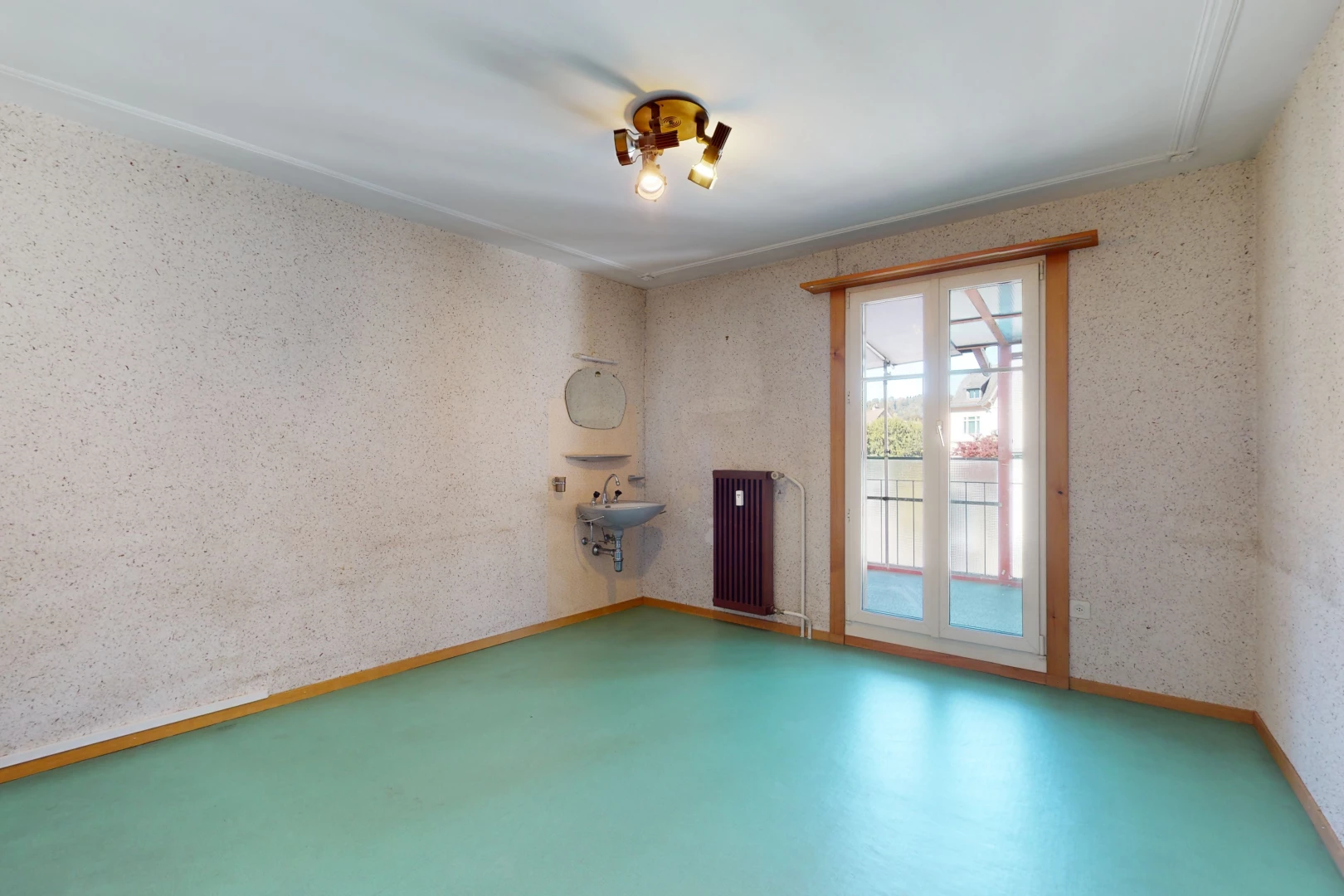 chambre vide avec lumière naturelle