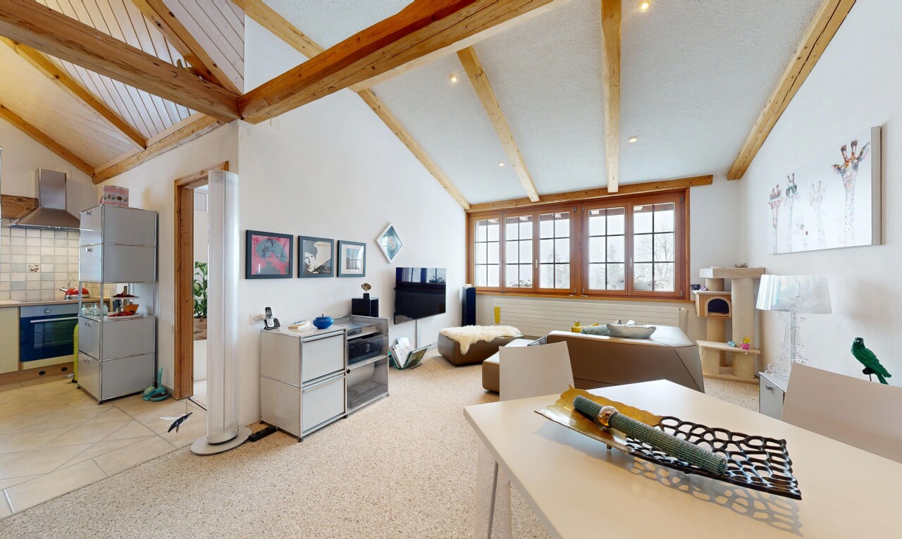 salon avec light floor, inside property, télévision, cloison sèche, et drywall