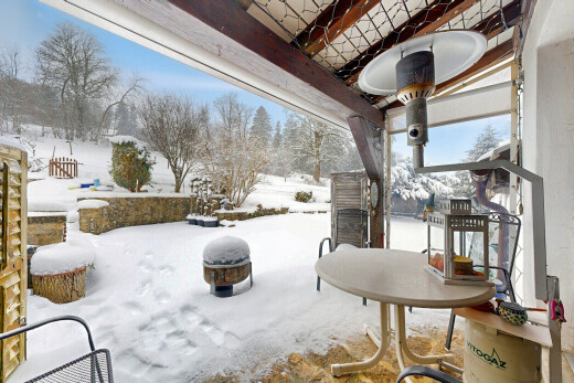 terrasse mit day time, snow, und terrasse