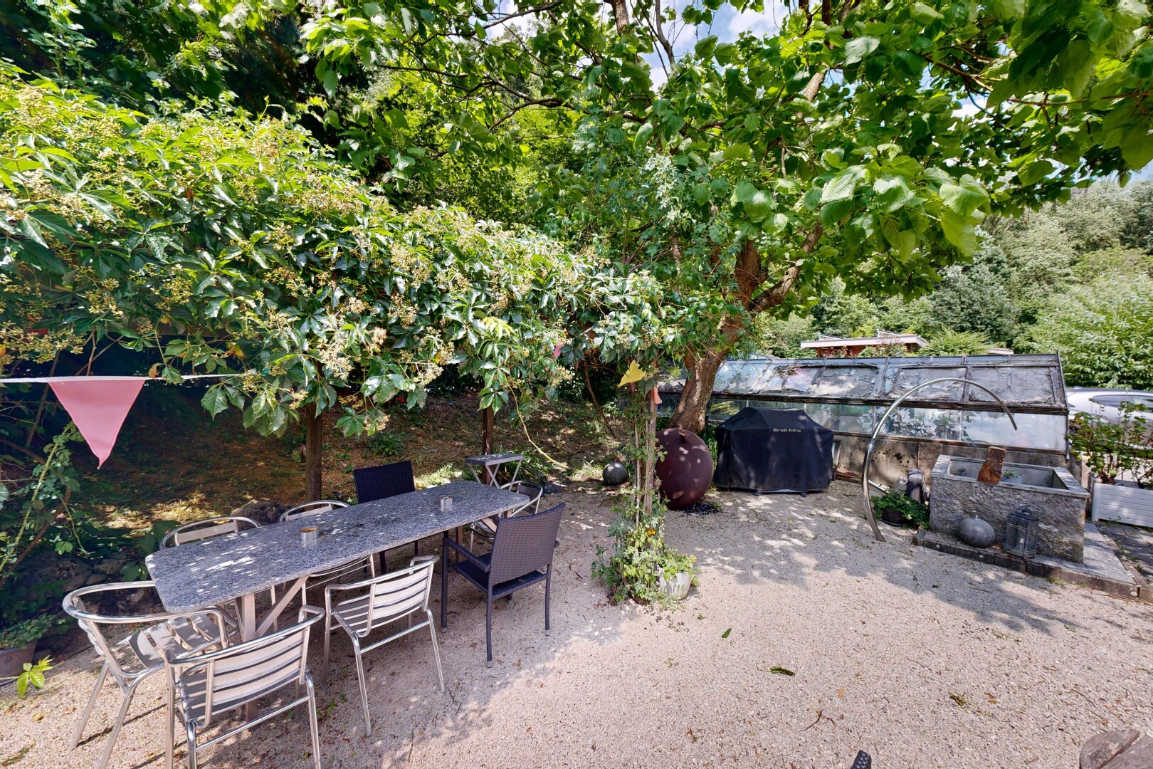terrasse mit essbereich im freien und terrasse