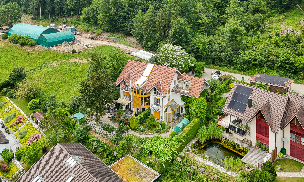 Mehrgenerationenhaus mit unverbaubarer Weitsicht an ruhiger Lage