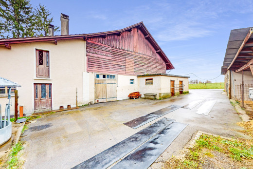 façade avec patio