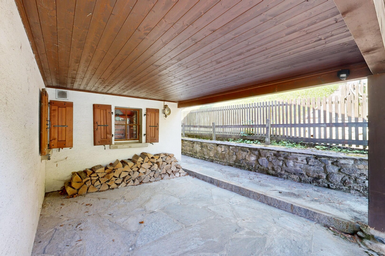 terrasse avec clôture