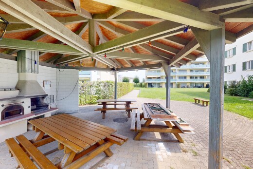 terrasse mit terrasse, außenküche, pavillon, und rasen