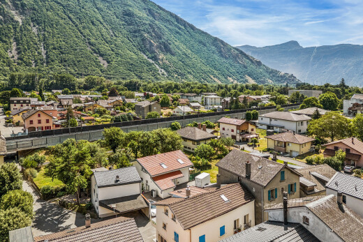 vue sur la montagne avec day time, residential view, vue résidentielle, mountain view, et vue sur la montagne
