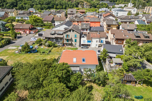 façade avec aerial view, woods view, et vue sur les bois