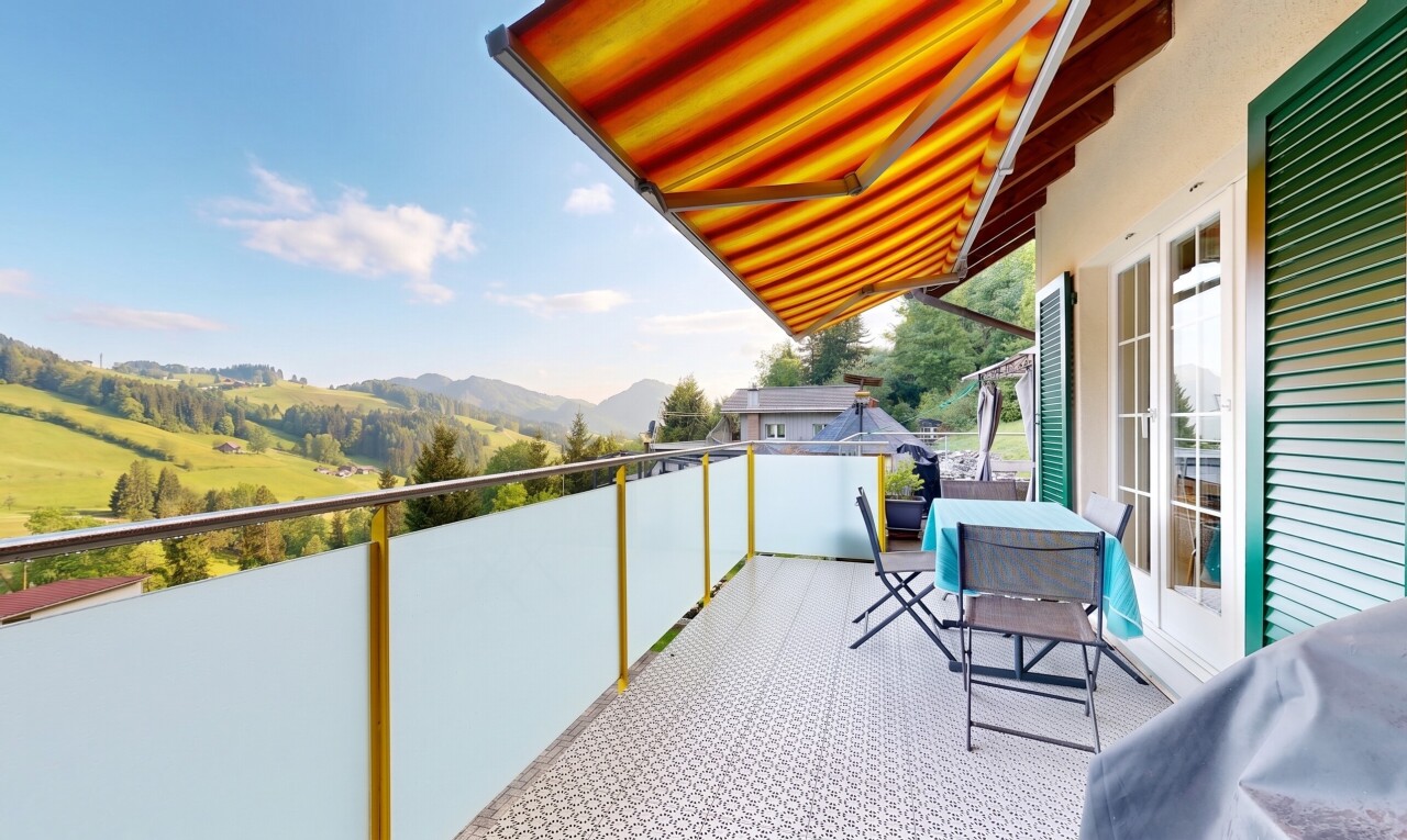balkon mit from property, day time, blick auf die berge, und mountain view