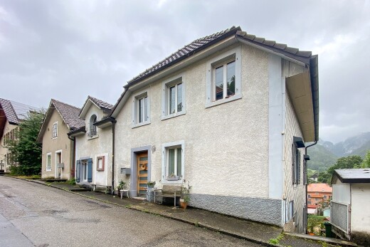 außenansicht mit stuckverkleidung, overcast, und property visible