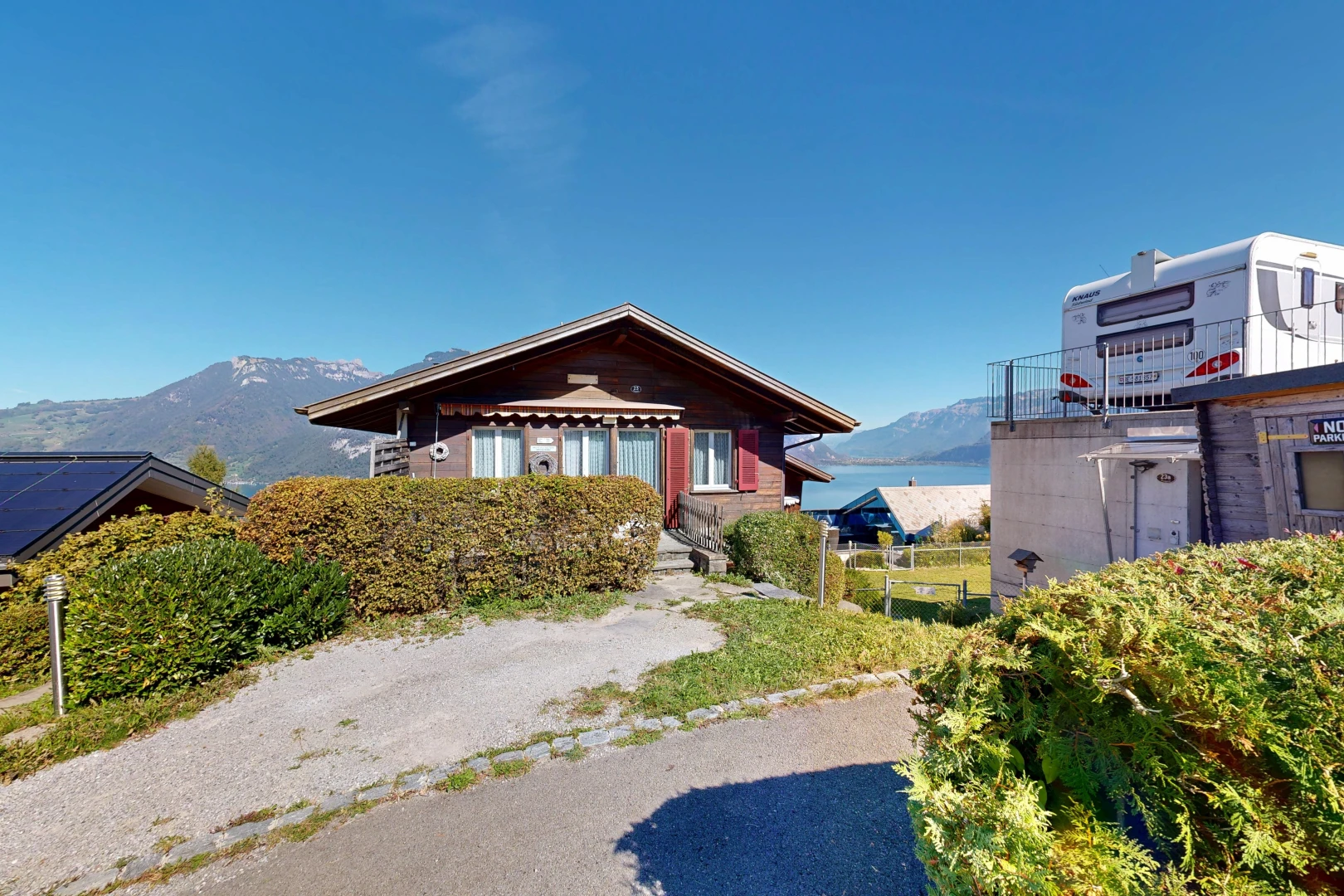 outdoor house featuring a mountain view