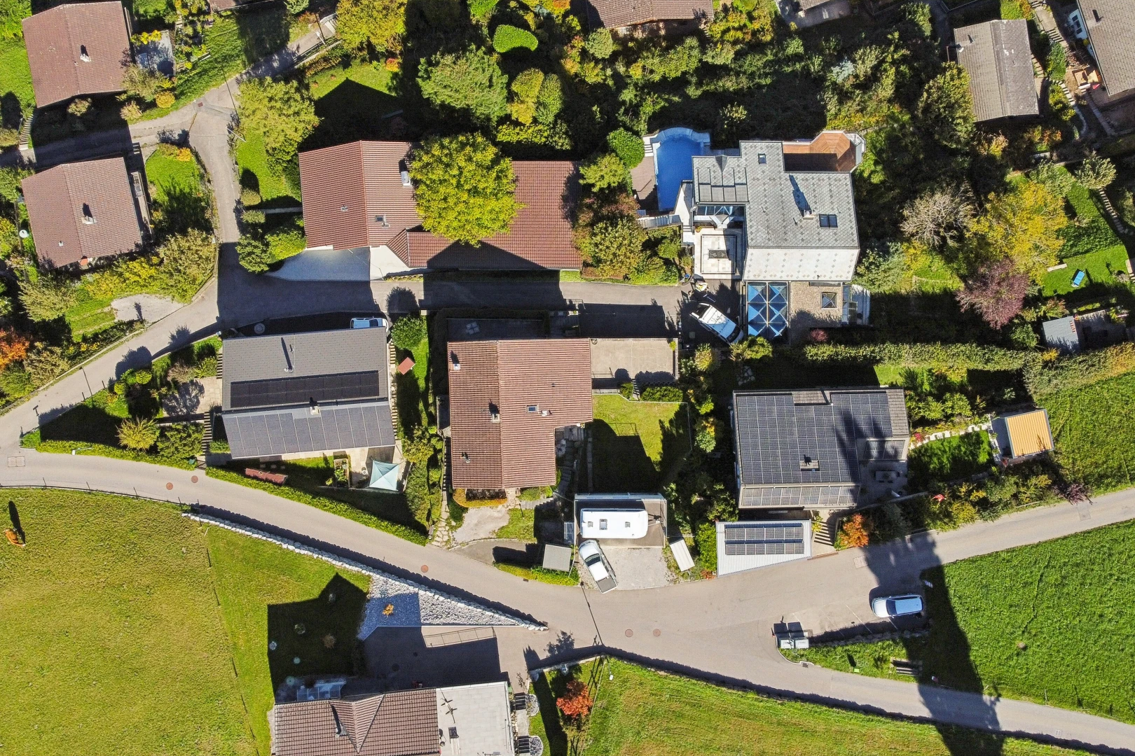 aerial map of property and surrounding area