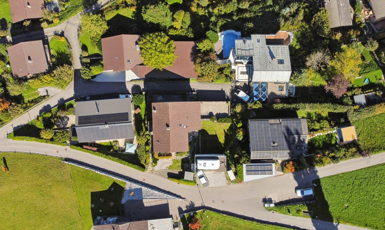 aerial map of property and surrounding area