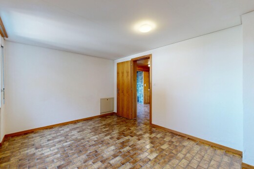 pièce vide avec cloison sèche, drywall, plinthes murales, baseboards wall, et inside property