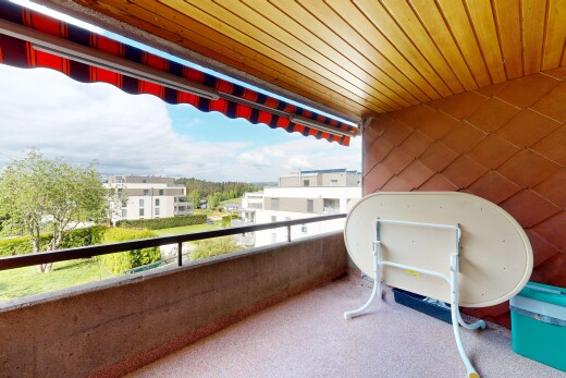 balcon avec balcon, from property, et day time