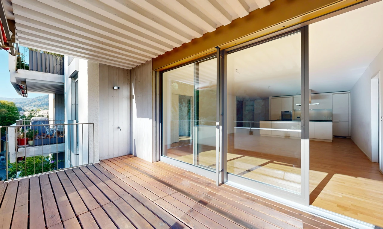 terrasse avec balcon