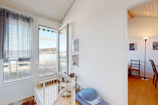 halle / korridor mit holzdecke, wood ceiling, day time, inside property, und gipskartonwand