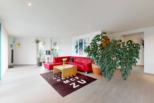 blick auf das hartholzboden wohnzimmer