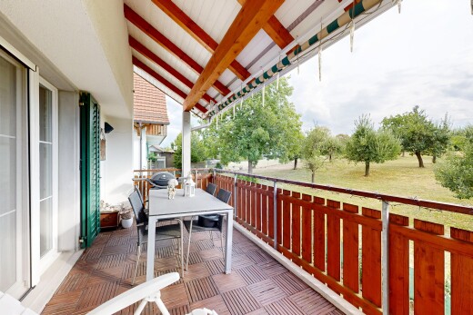 balcony featuring outdoor dining space