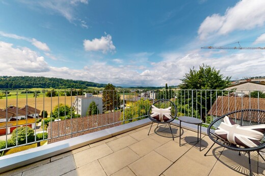 balkon mit balkon, day time, und from property