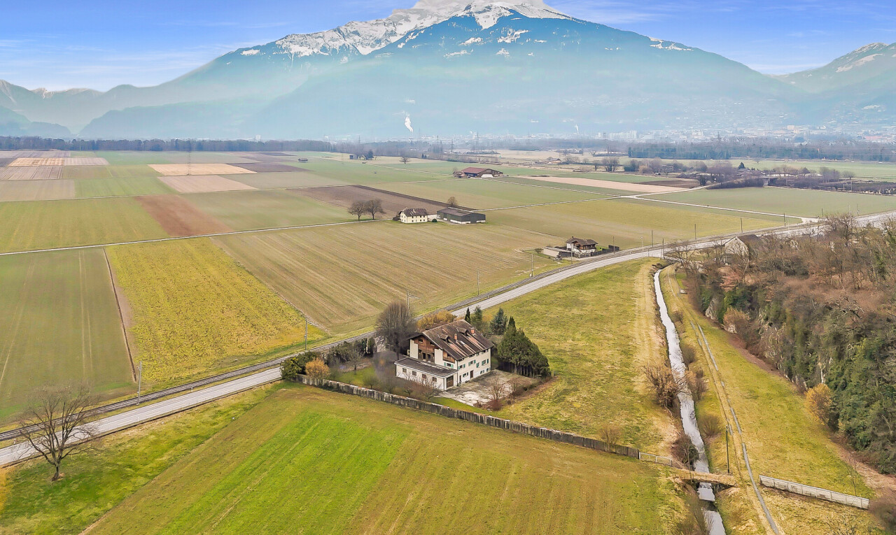 vue sur la montagne avec vue sur le verger/agriculture, vue rurale, et vue sur la montagne