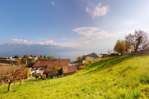 jardin avec day time, vue rurale, rural view, pelouse, et property visible
