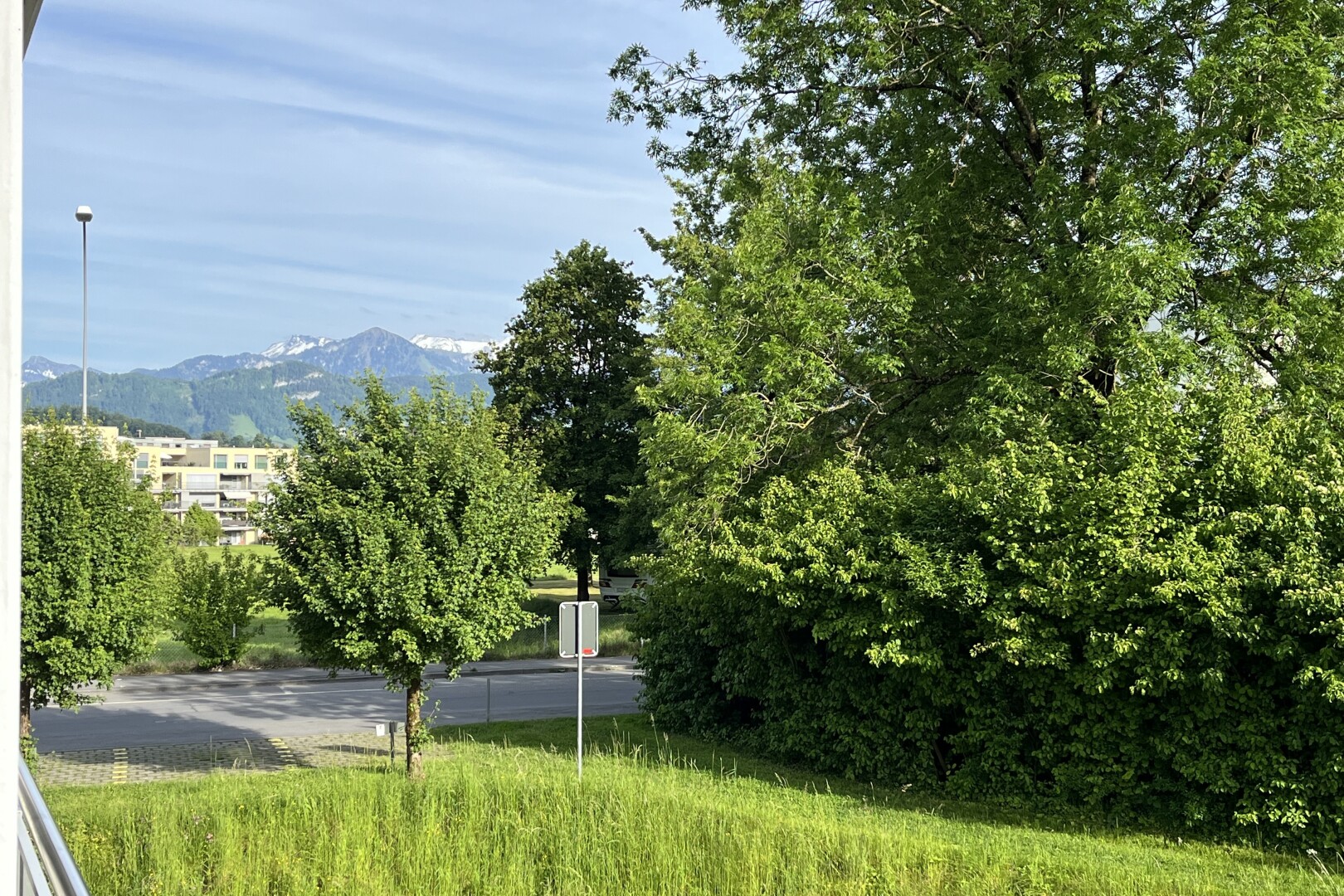 garten mit day time, mountain view, und blick auf die berge