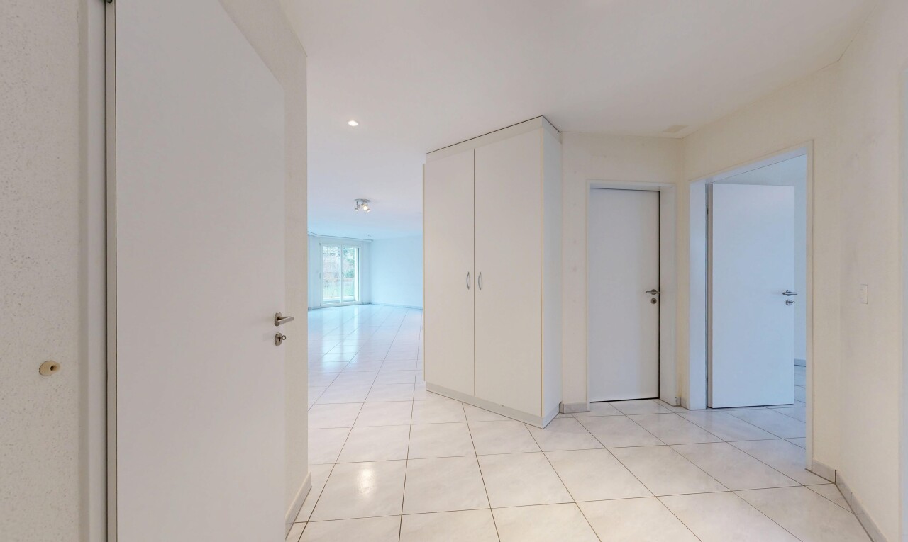 pièce vide avec lumière naturelle, natural light, inside property, cloison sèche, et drywall