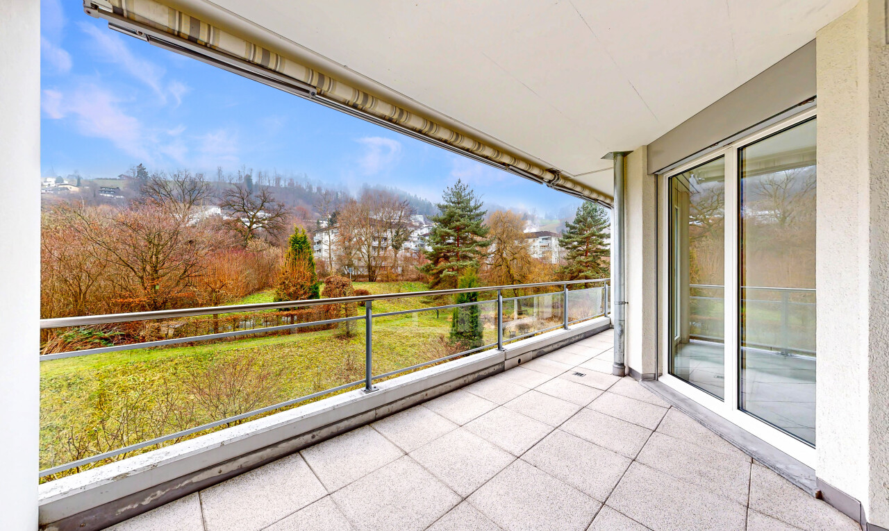 terrasse avec terrasse, day time, from property, et pelouse