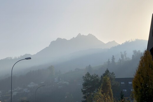blick auf die berge mit mountain view, blick auf die berge, und overcast