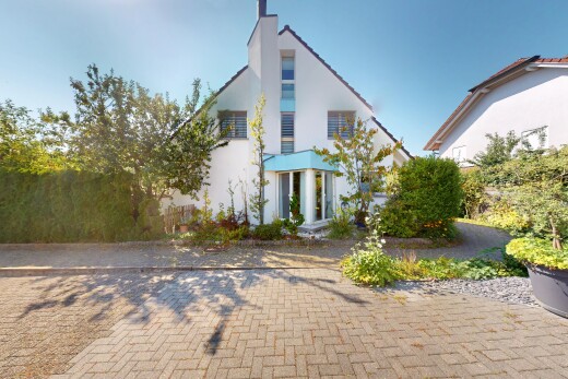 außenansicht mit property visible, day time, und stuckverkleidung