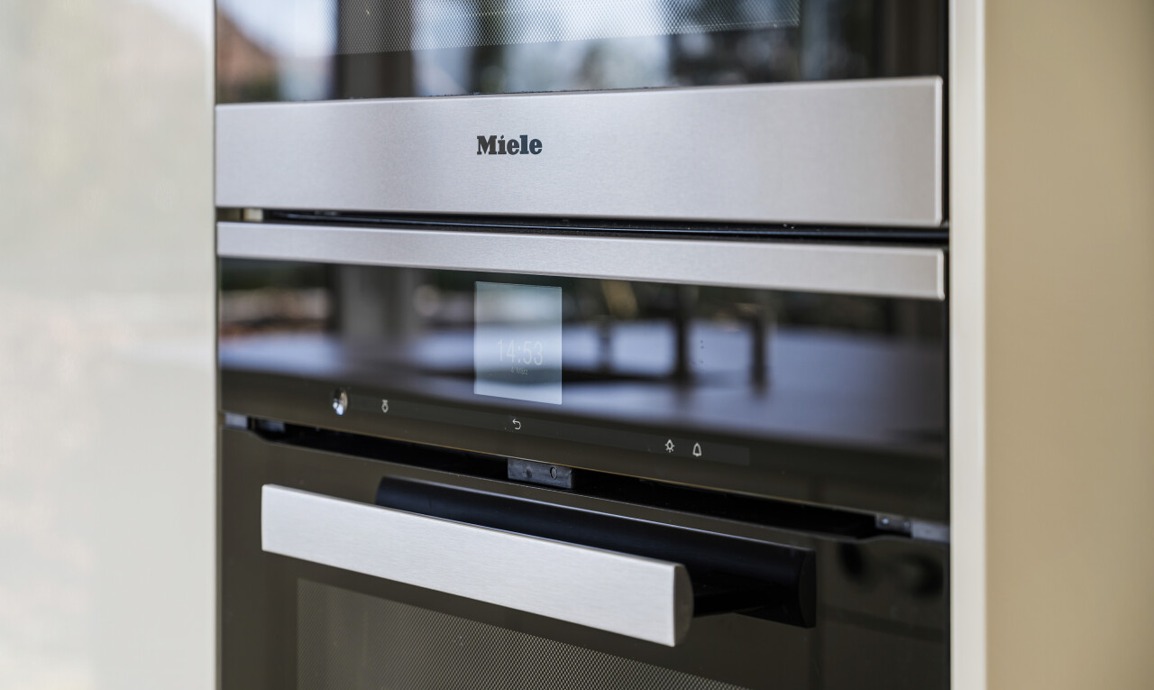 einzelheiten mit kitchen, interior, appliance, und doppel backofen