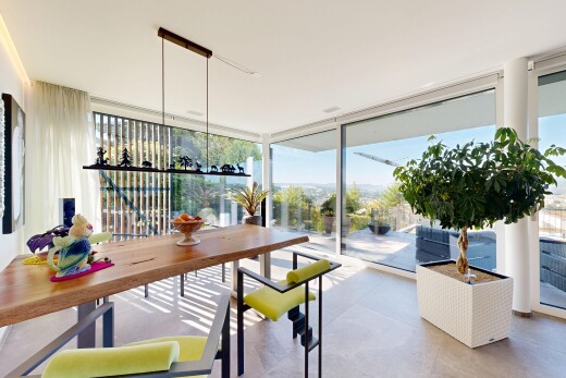 esszimmer mit day time, inside property, floor ceiling windows, bodendeckenfenster, und natural light