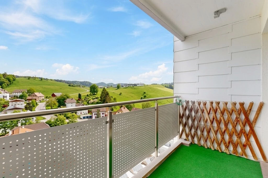 balkon mit balkon und day time