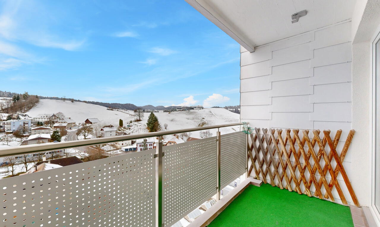 balcon avec from property, balcon, day time, et snow