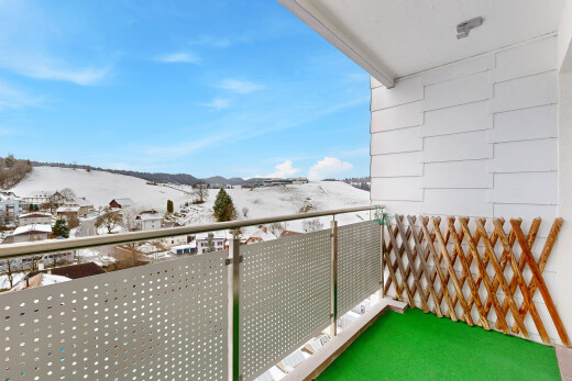 balcon avec from property, balcon, day time, et snow
