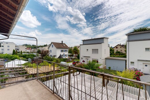 balcon avec balcon, from property, view focus, day time, et vue résidentielle