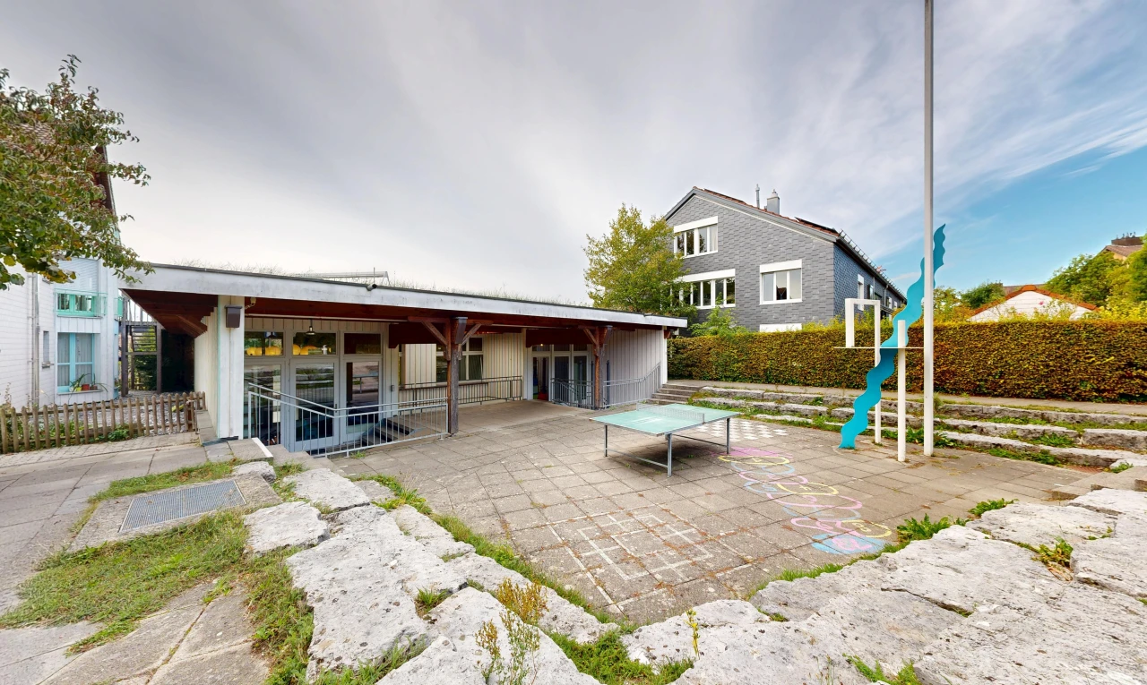 außenansicht mit terrasse