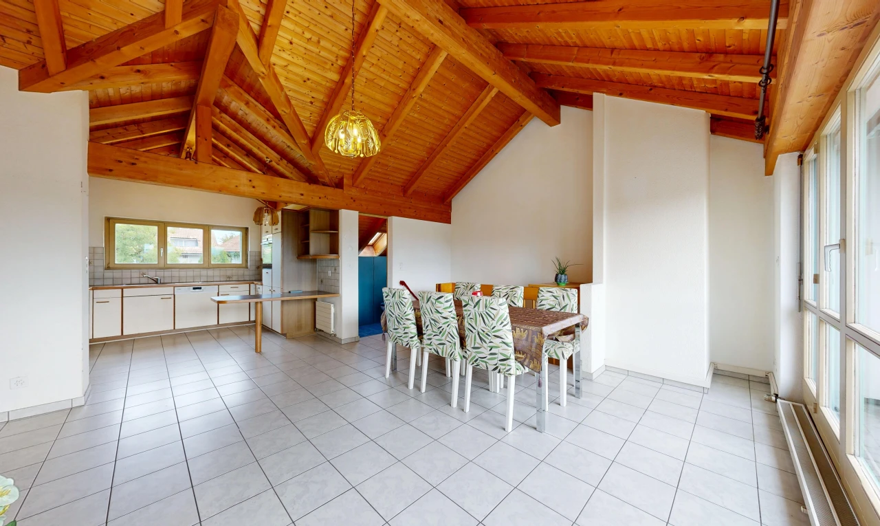 esszimmer mit dachschräge, vaulted ceiling, kathedralendecke, cathedral ceiling, und hohe decke