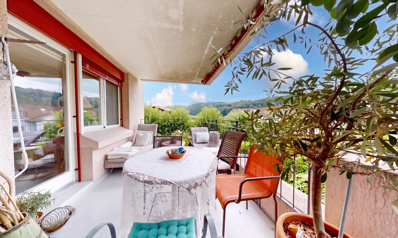 terrasse mit from property und essbereich im freien