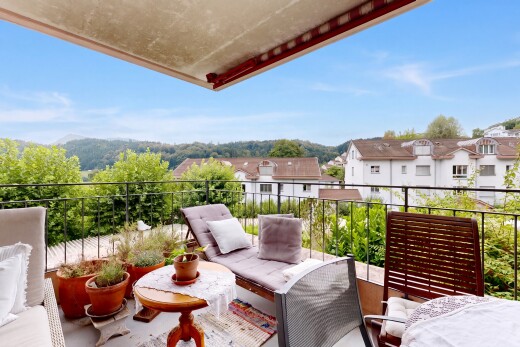 balkon mit view focus, from property, und day time