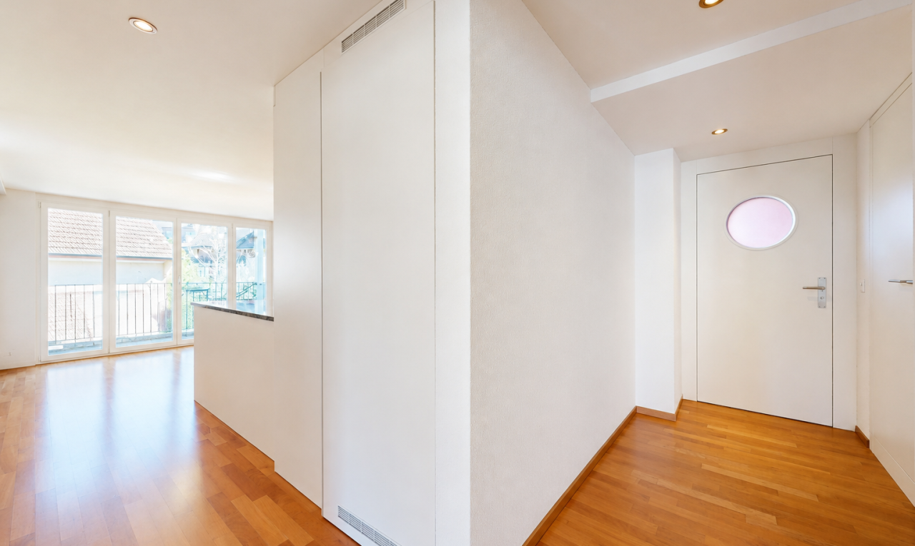 halle / korridor mit holzfußboden, wood finish floor, inside property, gipskartonwand, und drywall