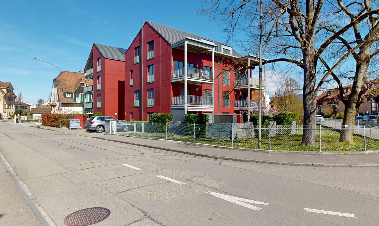 außenansicht mit day time und zaun