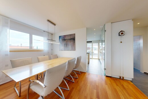 esszimmer mit holzfußboden, wood finish floor, gipskartonwand, drywall, und inside property