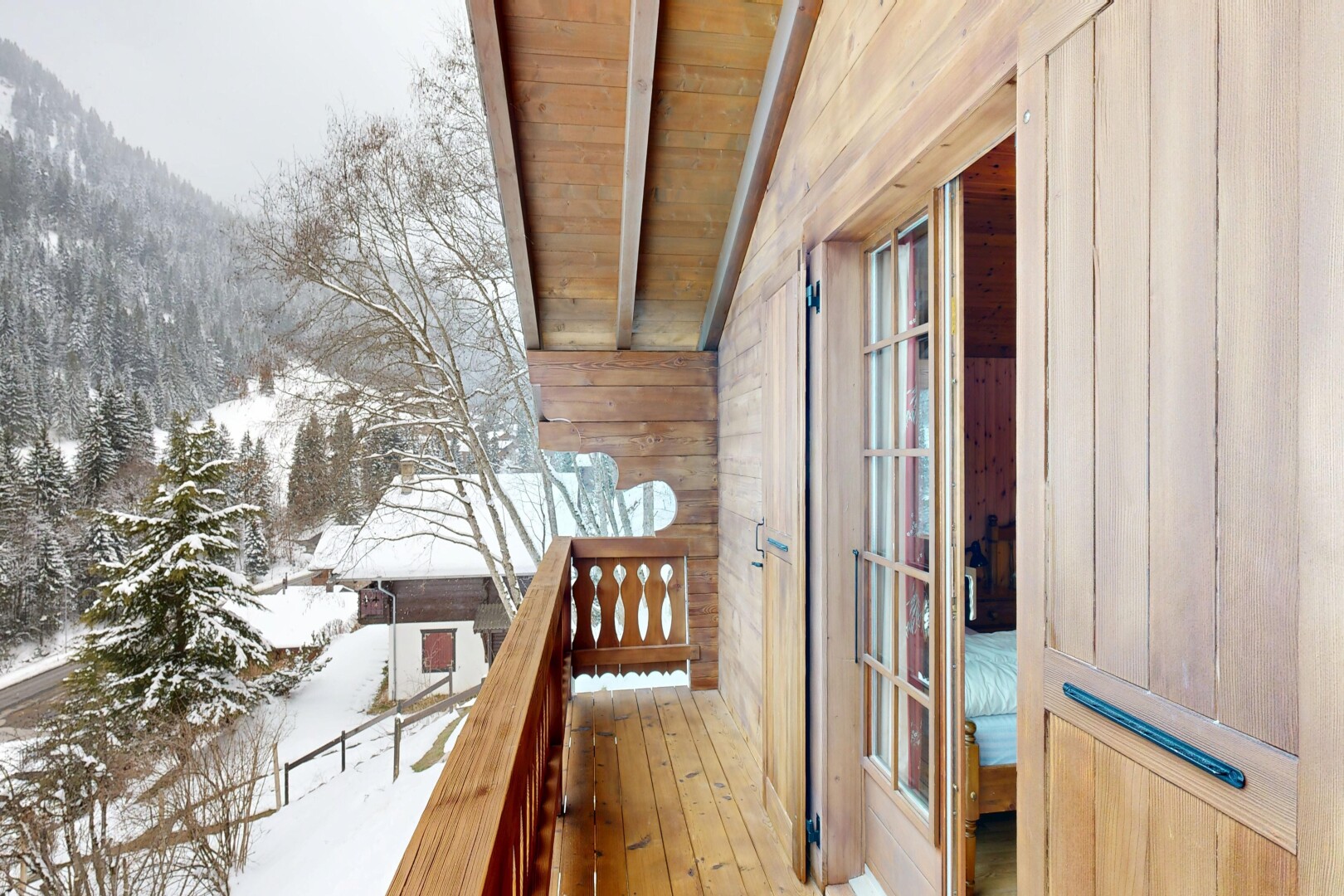 balcon avec balcon, snow, mountain view, vue sur la montagne, et overcast