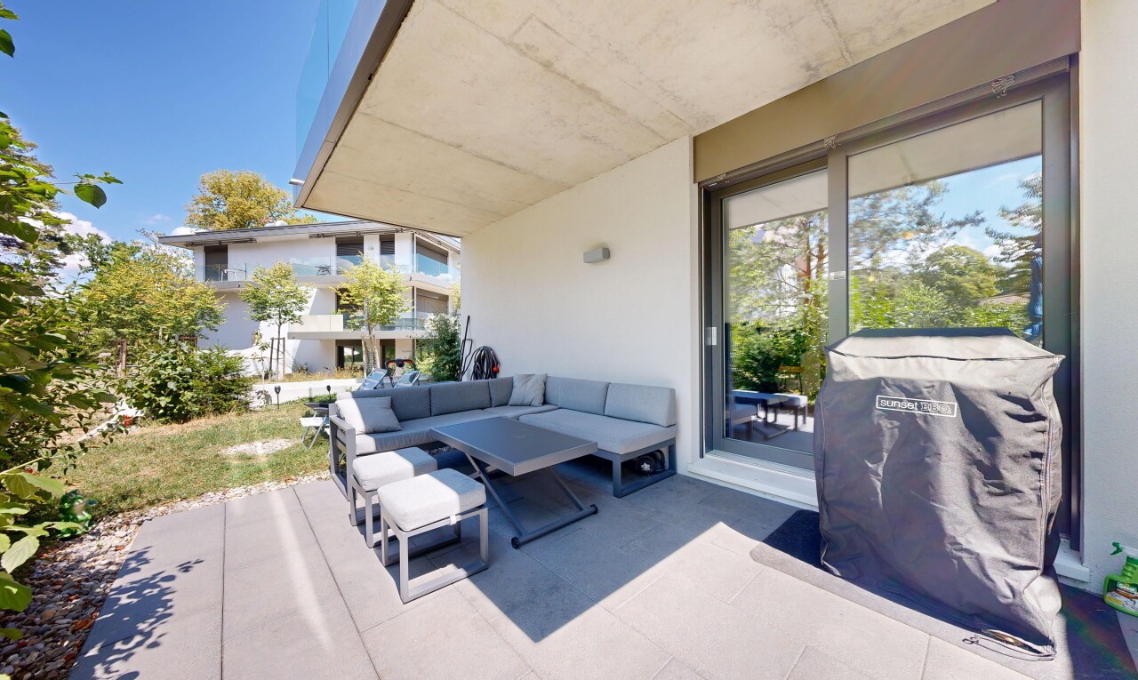 terrasse mit day time, grill, wohnraum im freien, und terrasse